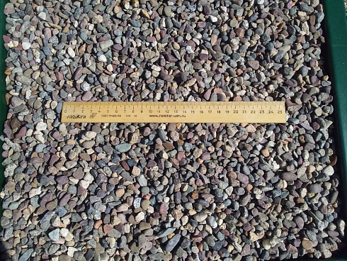 Kamenclub.ru: Галька речная окат цветная фр.5-10 мм. купить  во Владимире галька речная белый, серый, красноватый, синий, темно-серый речная окатанная галька декоративная 6800 руб/т   фото КАМЕНЬ КЛУБ