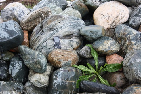 Kamenclub.ru: Ландшафтные валунчики фр.100-500 мм.  купить во Владимире крупный природный камень серый, темно-серый, светло-серый речной валун крупный 4800 руб/т   фото КАМЕНЬ КЛУБ