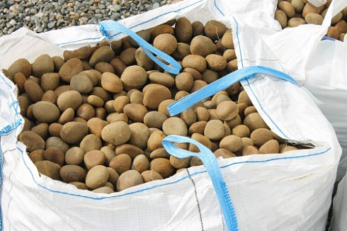 Kamenclub.ru: Песчаник ядра, фр. 100-300 мм  купить во Владимире песчаник бежевый серый рыжий речная галька 5 000 руб/т   фото КАМЕНЬ КЛУБ