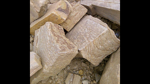 Kamenclub.ru: Песчаник пластушка желтый с рисунком (4-6 см)  купить во Владимире плитняк пластушка желтый с рисунком песчаник 9 000 руб/м3   фото КАМЕНЬ КЛУБ