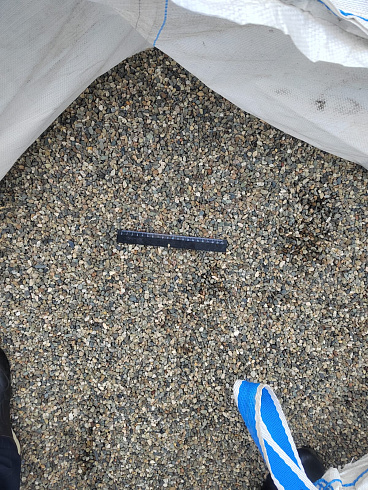 Kamenclub.ru: Галька речная окат (серая) фр.5-10 мм купить  во Владимире галька речная серая, серый, темно-серый, светло-серый, коричневый речная окатанная галька декоративная ландшатфная 5000 руб/т   фото КАМЕНЬ КЛУБ