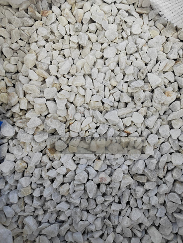 Kamenclub.ru: Мраморная крошка, щебень, цвет-белый, фр. 10-20 мм.  купить во Владимире мрамор белый, молочный айвори каменная ландшафтная декоративная крошка шебня 12000 руб/т   фото КАМЕНЬ КЛУБ