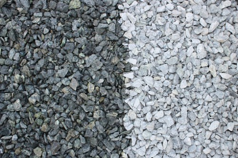 Kamenclub.ru: Щебень крошка зеленый (змеевик) фр. 10-20 мм.  купить во Владимире змеевик зеленый, салатовый декоративная ландшафтная каменная крошка щебня 7 200 руб/т   фото КАМЕНЬ КЛУБ