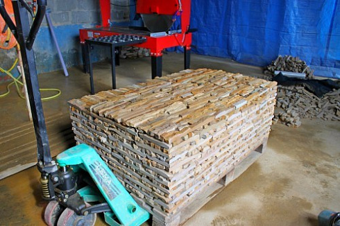 Kamenclub.ru: Песчаник (лапша) art PSG-3-01  купить во Владимире    2300 руб/кв.м   фото КАМЕНЬ КЛУБ