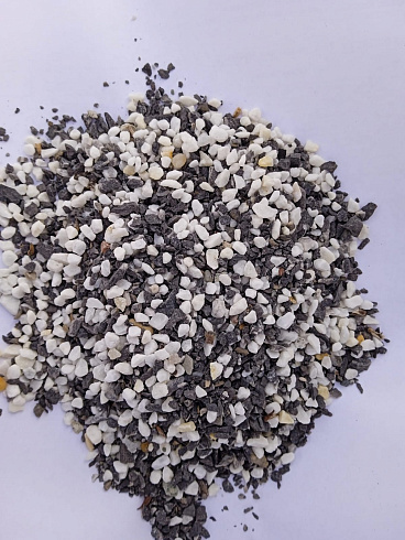 Kamenclub.ru: Мраморная крошка (щебень крошка микс : белый-черный-розовый) фр. 5-10 мм.  купить во Владимире мрамор белый, черный, розовый, разноцветный микс декоративная мраморная каменная крошка 12000 руб/т   фото КАМЕНЬ КЛУБ