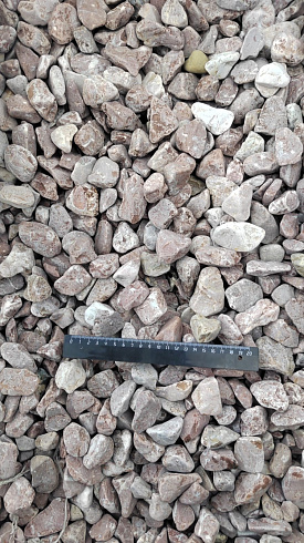 Kamenclub.ru: Мраморная крошка (щебень галтованный розовый) фр.20-40 мм.  купить во Владимире мрамор розовый, красный оголтованный округлый щебень  15000 руб/т   фото КАМЕНЬ КЛУБ