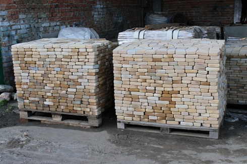 Kamenclub.ru: Песчаник брусчатка (Готика) art PSG-L-01  купить во Владимире    2300 руб/кв.м   фото КАМЕНЬ КЛУБ