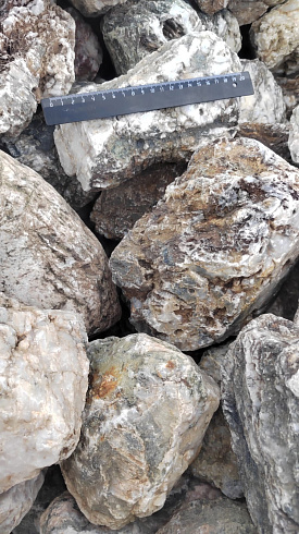 Kamenclub.ru: Кварцевый валунчик фр.100-300 мм.  купить во Владимире кварц белый, бежевый молочный рыжий крупный природный камень галечник 7850 руб/т   фото КАМЕНЬ КЛУБ