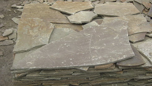 Kamenclub.ru: Песчаник пластушка серо-зеленый (1,5 см)  купить во Владимире плитняк - пластушка серо-зеленый, серый, зеленый пластушка рваная ландшафтная колотая 10200 руб/м3   фото КАМЕНЬ КЛУБ