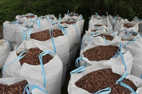 Kamenclub.ru: Мраморная крошка (щебень крошка розовый) фр. 20-40 мм.  купить во Владимире мрамор розовый, красный мраморная крошка декоративная 11000 руб/т   фото КАМЕНЬ КЛУБ