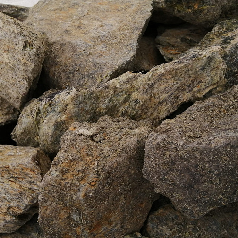 фото Змеевик салатовый  (фр. 70-100 мм)  купить во Владимире в интернет-портале КАМЕНЬ КЛУБ