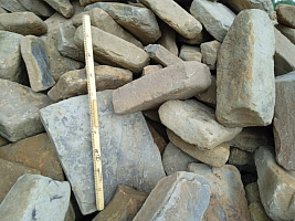 Kamenclub.ru: Песчаник для мощения дорожек, площадок, парковок ( фр 5-10 см)  купить во Владимире песчаник  серый желтый коричневый рыжий песчаник оголтованный окатанный 6500 руб/т   фото КАМЕНЬ КЛУБ