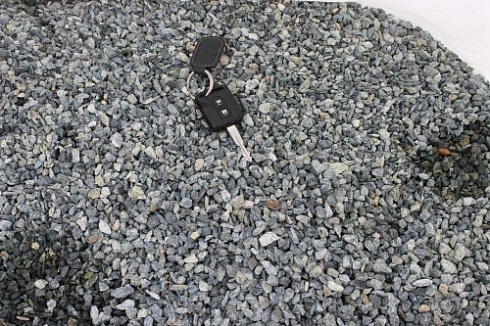 Kamenclub.ru: Щебень крошка зеленый (змеевик) фр. 5-10 мм  купить во Владимире змеевик зеленый, салатовый ландшафтный декоративный щебень крошка 7 200 руб/т   фото КАМЕНЬ КЛУБ