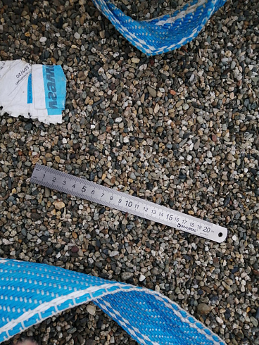 Kamenclub.ru: Галька речная окат (серая) фр.3-5 мм купить  во Владимире галька речная серая бежевый темно-серый окатанный речной камень округлый 9500 руб/т   фото КАМЕНЬ КЛУБ