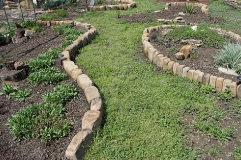 Kamenclub.ru: Песчаник для строительства и кладки блочный (фр 100-200 мм)  купить во Владимире песчаник бежевый серый рыжий валун мелкий для строительства песчаник 6500 руб/т   фото КАМЕНЬ КЛУБ