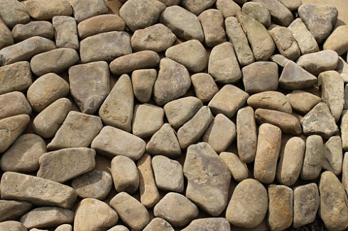 Kamenclub.ru: Песчаник брусчатка  купить во Владимире    5 500 руб/т   фото КАМЕНЬ КЛУБ