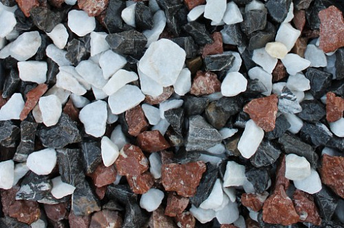 Kamenclub.ru: Мраморная крошка (щебень крошка микс: белый-зеленый-розовый) фр. 3-5 мм.  купить во Владимире мрамор белый, зеленый, розовый мраморная декоративная крошка каменная 12000 руб/т   фото КАМЕНЬ КЛУБ