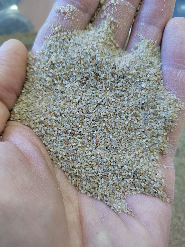 Кварцевый песок для площадок фр. 0,3 - 1 мм.  купить во Владимире фото Камень Клуб