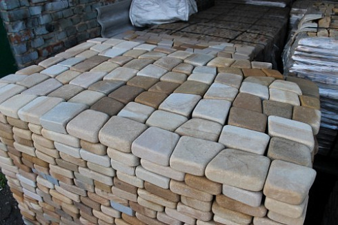 Kamenclub.ru: Песчаник брусчатка (Готика) art PSG-L-01  купить во Владимире    2300 руб/кв.м   фото КАМЕНЬ КЛУБ