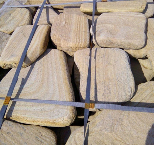 Kamenclub.ru: Песчаник пластушка галтованный желтый с рисунком (3 см)  купить во Владимире плитняк - пластушка желтый песчаник 21000 руб/м3   фото КАМЕНЬ КЛУБ