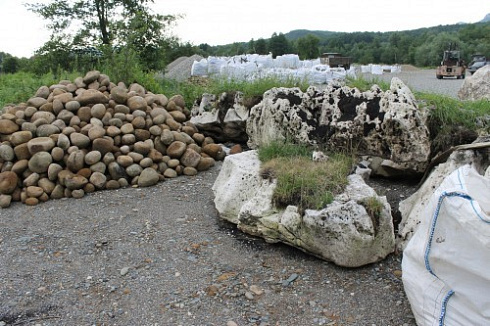 Kamenclub.ru: Песчаник ядра, фр. 100-300 мм  купить во Владимире песчаник бежевый серый рыжий речная галька 5 000 руб/т   фото КАМЕНЬ КЛУБ